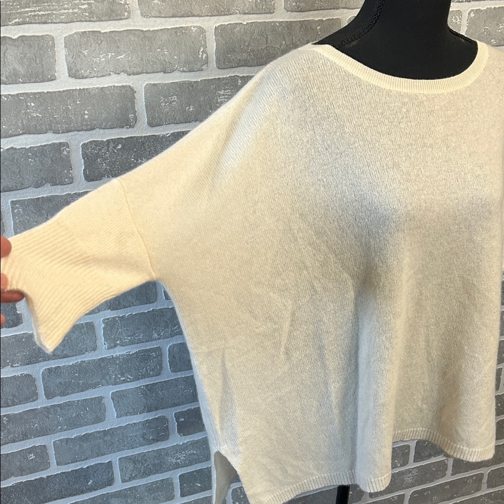 Allude 100% Cashmere Oversized Cream Sweater Size S Luxury Minimalist Luxury - Picture 3 of 14